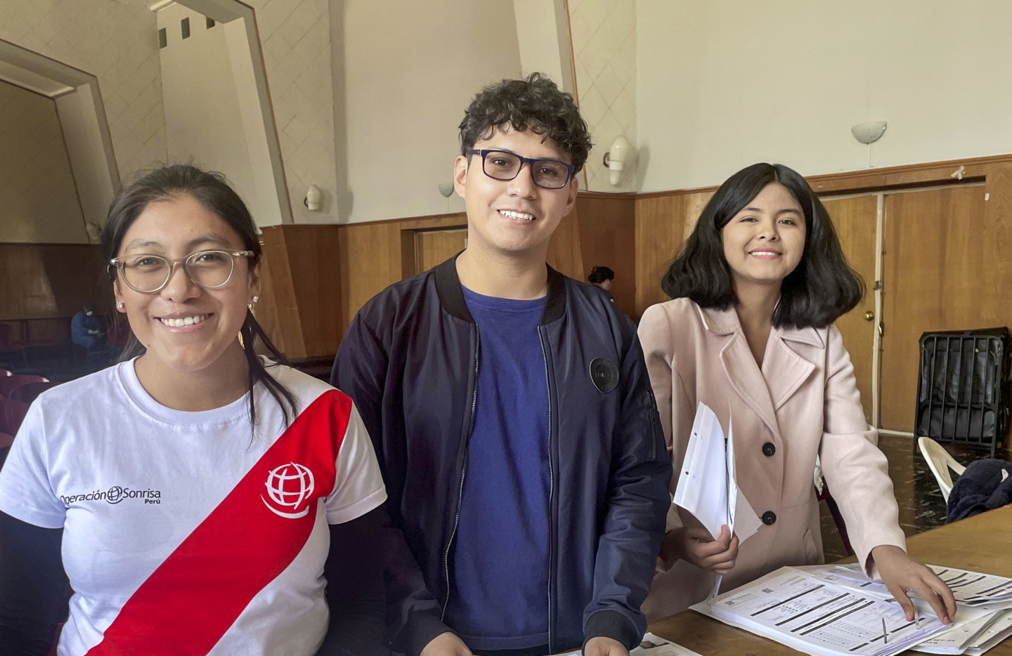 Students volunteer during a surgical program in Peru.