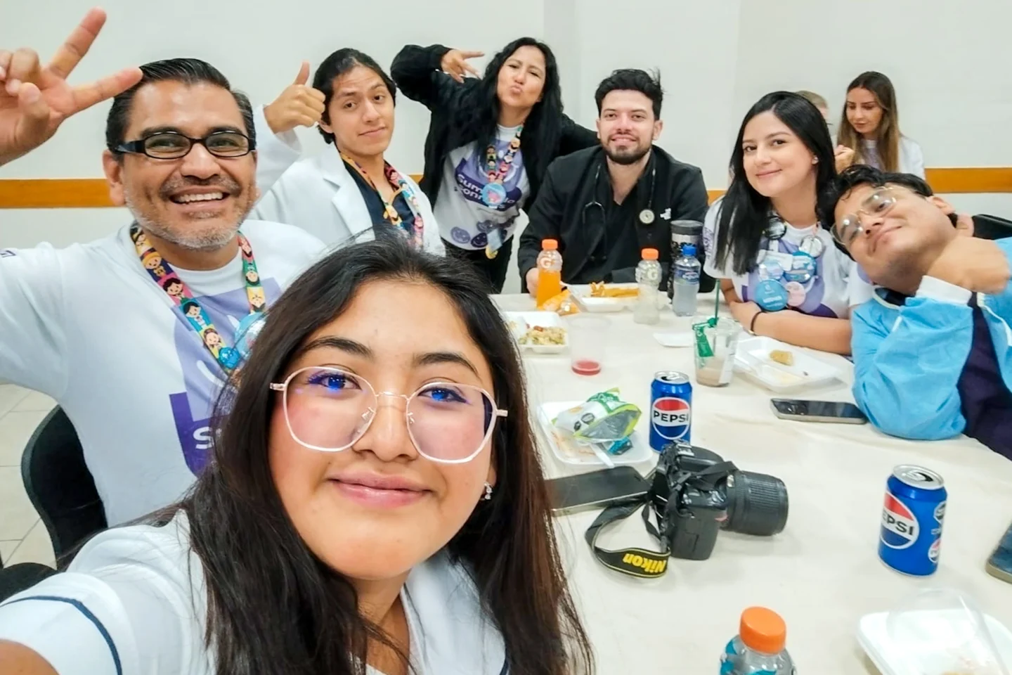 Abril and her fellow volunteers.