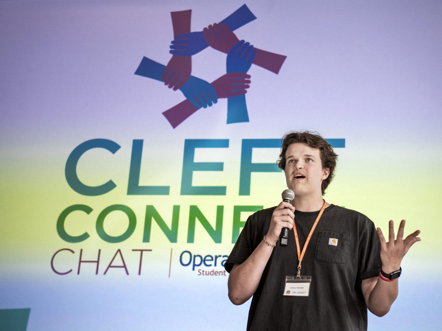 Ethan speaks about his experience during Cleft Connect Chat at the 2022 International Student Leadership Conference in Miami, Florida.